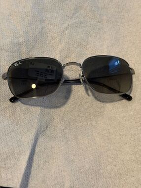 Ray-Ban Silver Frame Sunglasses with Gray Lenses